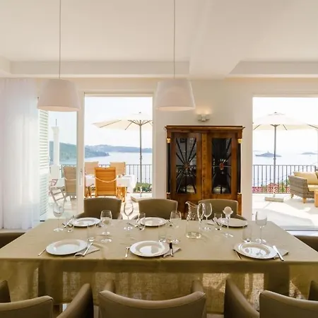 Orlando Villa Mlini